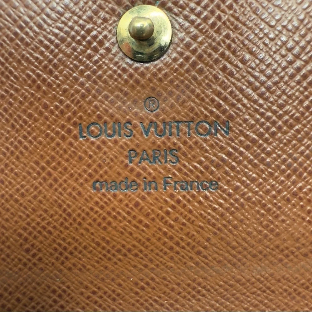 Louis Vuitton Elise Brown Monogram Wallet Tri-Fold | Unisex | Pre-Owned |